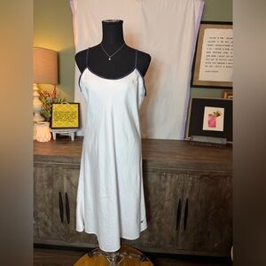 Royal Highnies White Nigh Gown